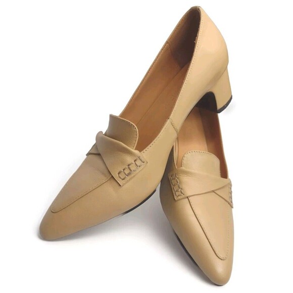 FEMSTEP Women's Loafer Shoes Tan Slip On Matte Leather New Sz 8 - Picture 1 of 12